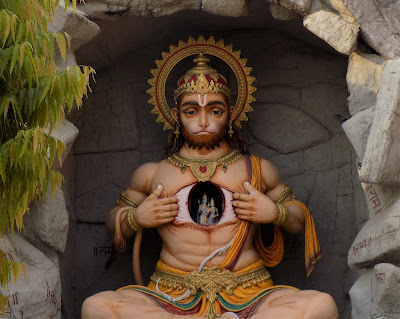 aarti kije hanuman lala ki