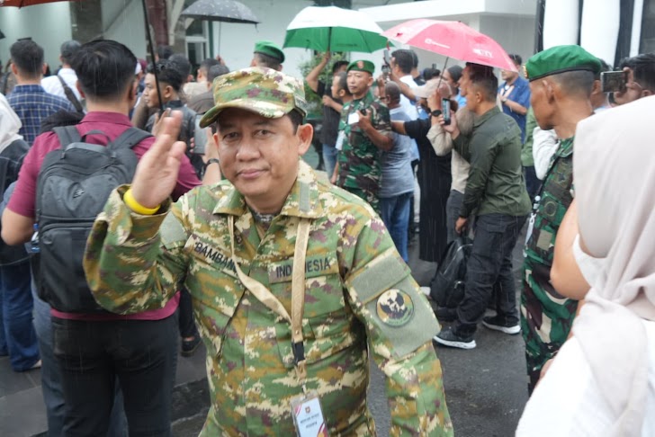 Bupati BBS Terlihat Penuh Semangat Ikuti Kegiatan Retret