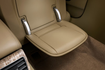 2011 Audi A8 L Seat View