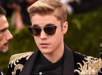 Justin Bieber Reveals Of Face Paralysis
