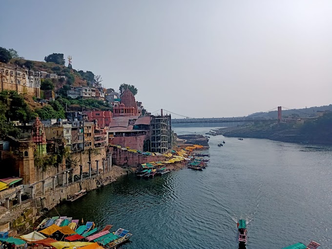 Omkareshwar Jyotirling at the bank of Narmada river