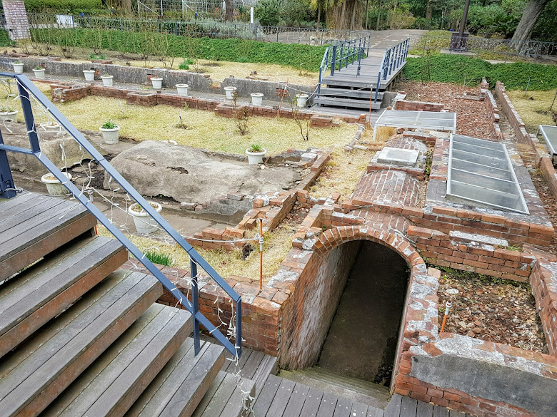 展望燈塔公園內的溫室遺址