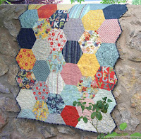 [PB%2526J%2520Half%2520Hexagon%2520Quilt%255B22%255D.jpg]