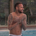Neymar diz estar “zerado” de febre e continua tratamento no tornozelo