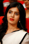 Samantha sizzling in white saree-thumbnail-4