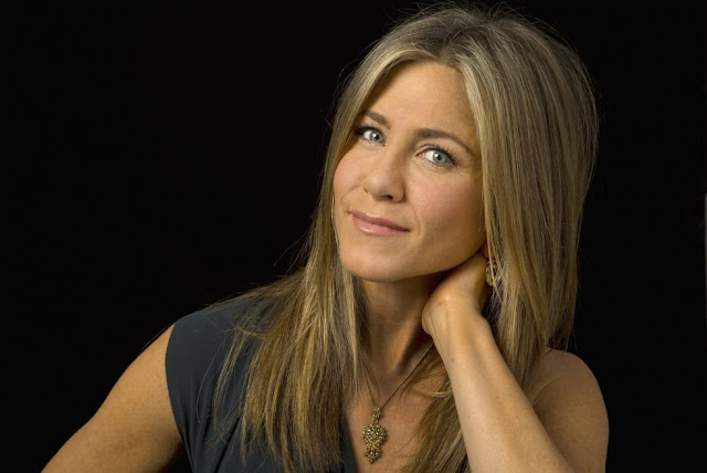 Jennifer Aniston HD Wallpapers