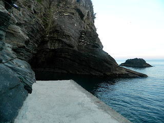 cinque terre beach,sea,italy,landscape,wallpapers,travel,