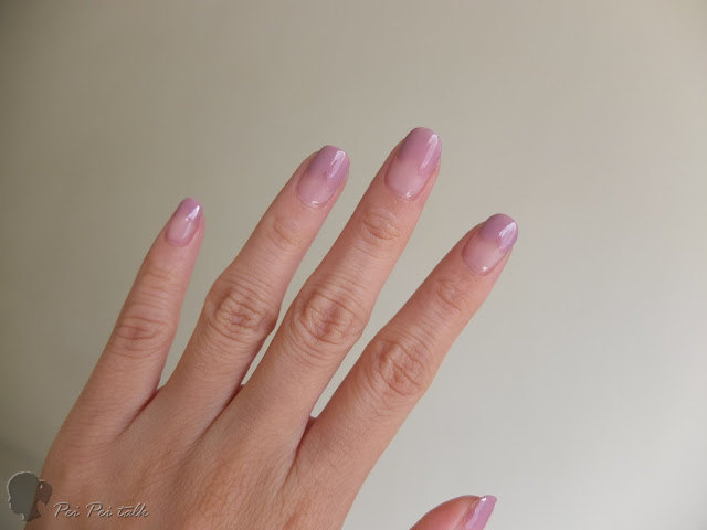 essie-gel couture 光療指甲油-sheer fantasy、touch up-試色