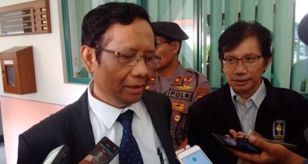 Di Hari 212, Mahfud MD Mending Ketemu Mbah Moen, Ngobrol Bahas Ini