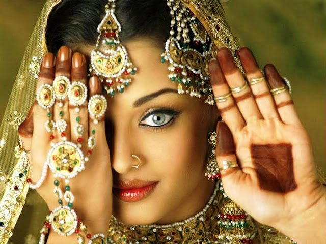 Aishwarya Rai Wallpapers Free Download