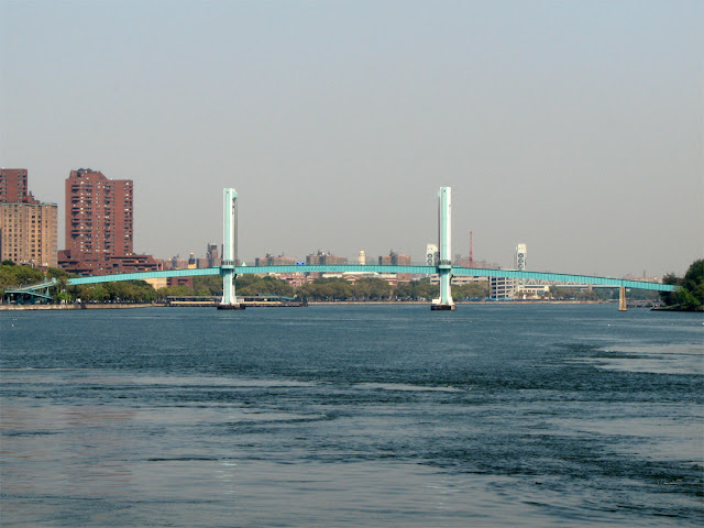 Wards Island Bridge, 103rd Street Footbridge, Harlem River, Wards Island, New York