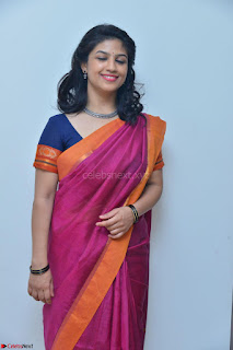 Supriya in Pink Saree Spicy Pics 001.JPG