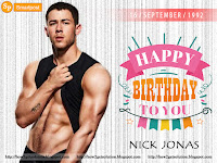 nick jonas showing his 6 abs pack by pulling up undergarment