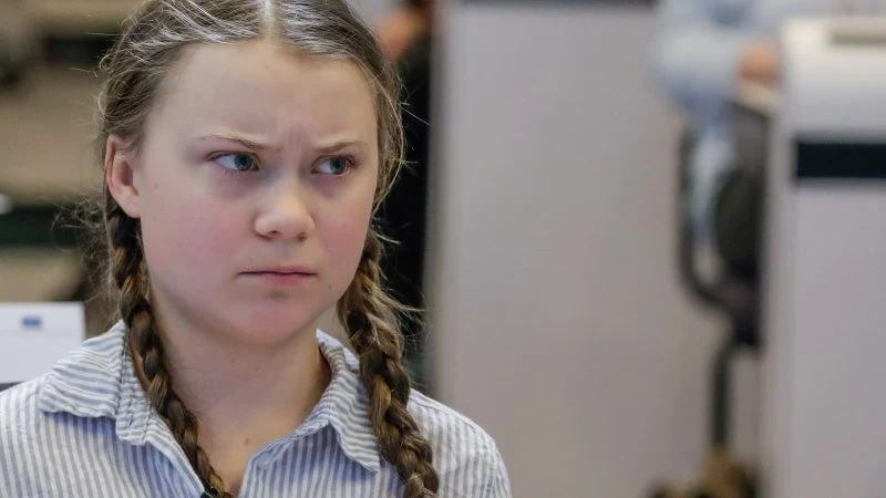 A eco-fascista Greta Thunberg exige o silenciamento dos seus opositores