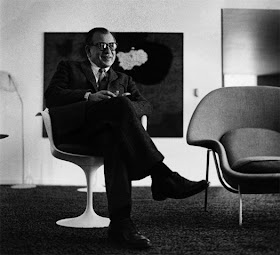Eero Saarinen, c. 1958 in his Tulip Chair Eero Saarinen, c. 1958 in his Tulip Chair