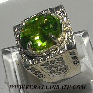 NATURAL GREEN PERIDOT KODE KB150