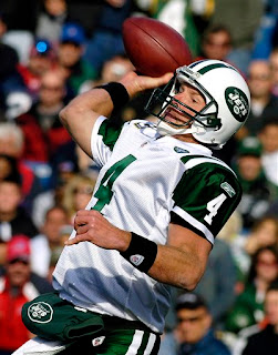 Jets coaches put the shackles on Brett Favre