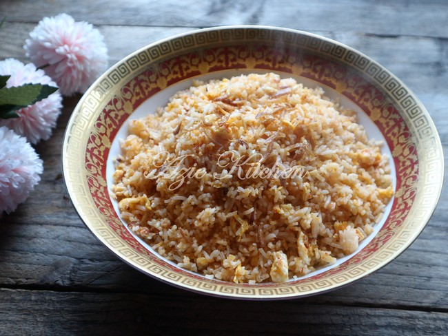 Nasi Goreng Telur Melompat lompat - Azie Kitchen