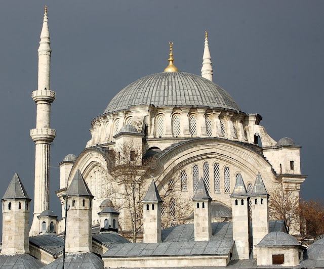 جامع النور العثماني في إسطنبول