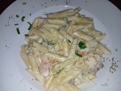 "Alfredo chicken and shrimp pasta from XO lounge Paramaribo"