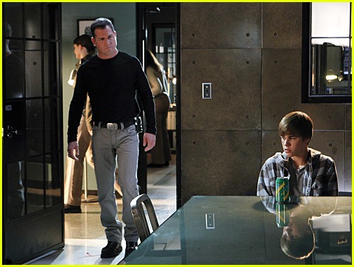 justin bieber shot on csi video. justin bieber getting shot csi