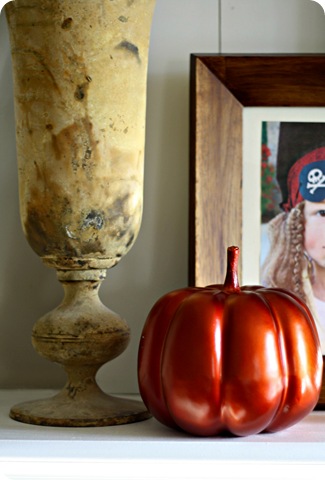 fall mantel decorating