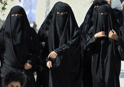 Saudi women