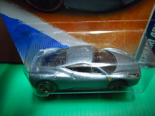 Hot Wheels 2011 146 Ferrari 458 Italia silver 