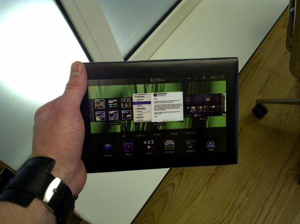 blackberry playbook tablet pc. BlackBerry Playbook Specs