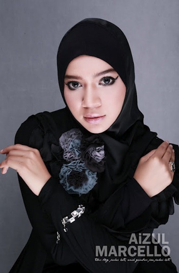 DIANA AMIR BERTUDUNG_1