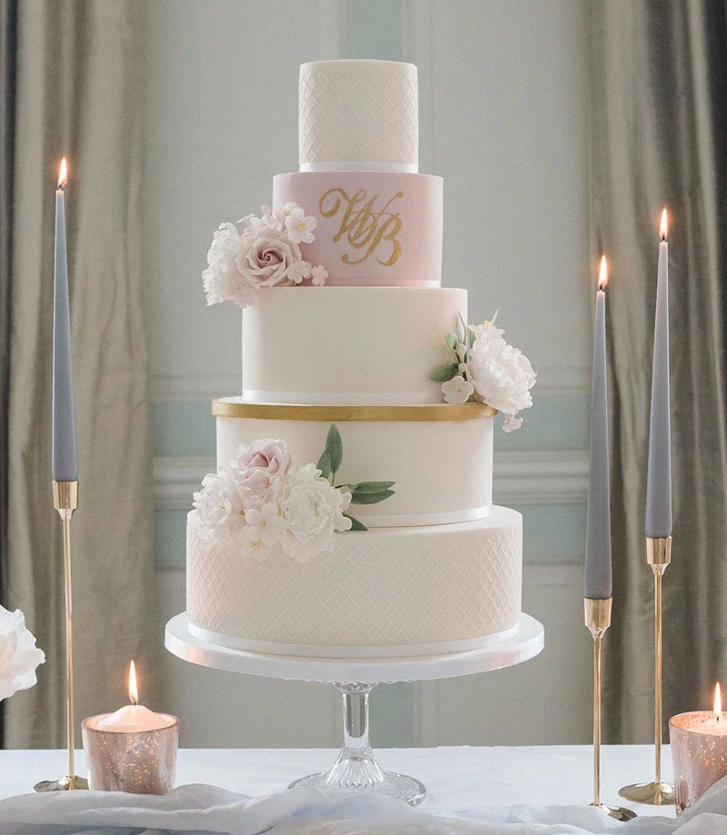 7 Delicious Vegan Wedding Cakes