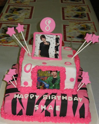 Justin Bieber Birthday Cake on Justin Bieber Cakes