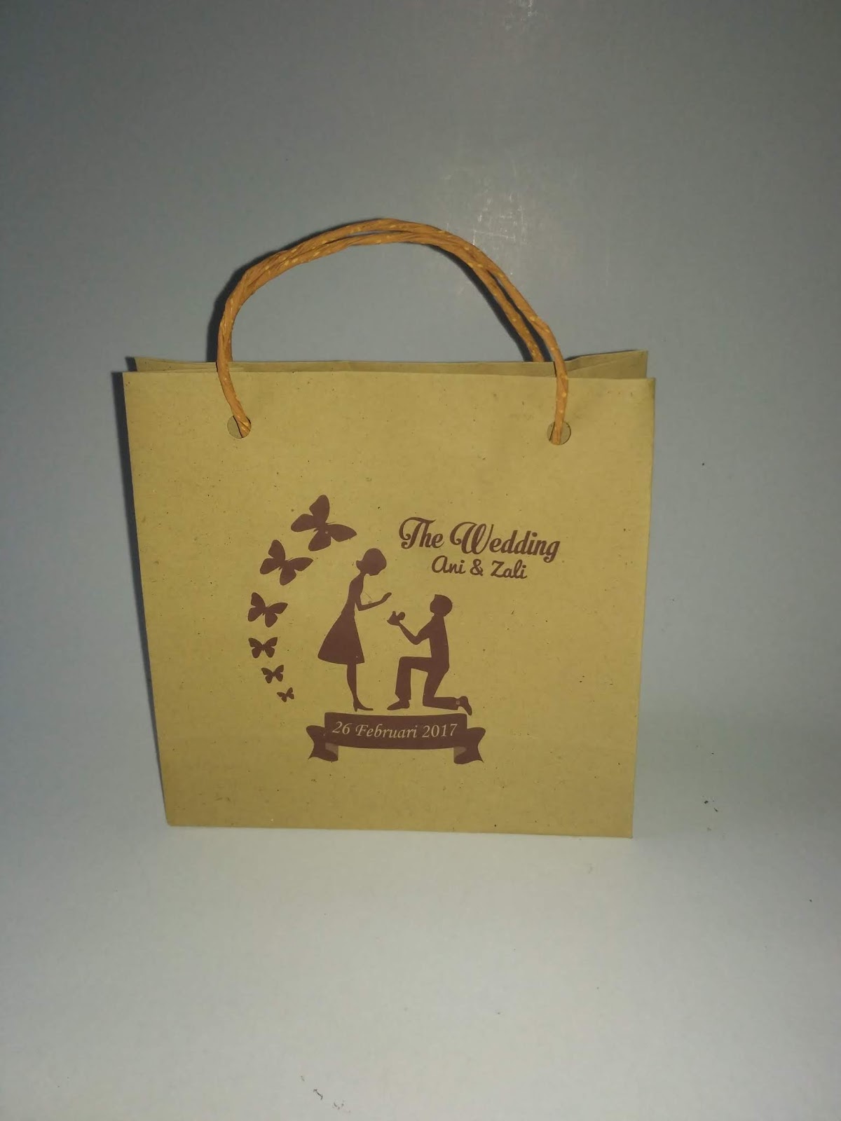 PAPERBAG WEDDING SOUVENIR Ukuran dan Desain Custom 