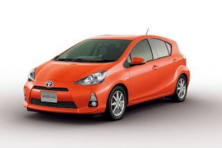 Orange Color Toyota New Prius C / Aqua Hybrid