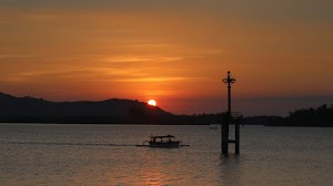 Jelajah Lombok Bagian 10: Pantai Elak-Elak dan Sunset @Pelabuhan Lembar