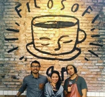 [Review Film] Film Filosofi Kopi, Tentang Secangkir Kopi dan Makna Kehidupan