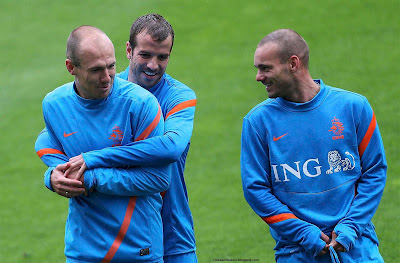 Arjen Robben, Van der Vaart, Wesley Sneijder Netherlands Stars Euro 2012 Hd Desktop Wallpaper