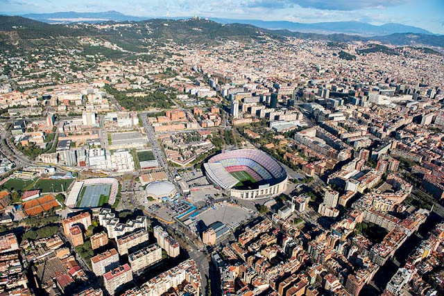 http://www.fcbarcelona.es/club/detalle/noticia/el-jurado-elige-a-los-finalistas-de-los-concursos-arquitectonicos-del-espai-barca