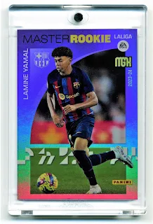 World Trading Cards - Football Cards - Topps & Panini Collection - Magnetic Case and Protective Case - Limited Edition Card 2023