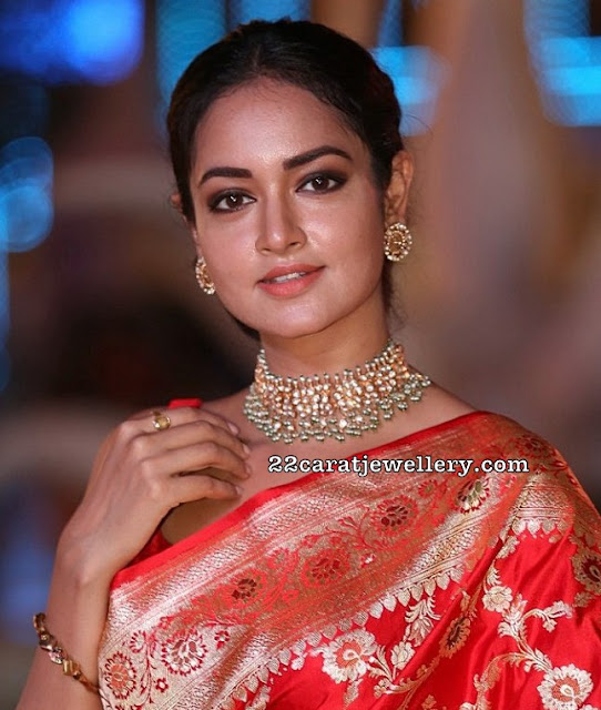 Shanvi Srivastava Kundan Choker