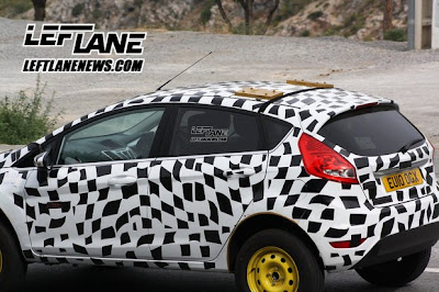 2012 Crossover Ford Fiesta is now seen in America spy pics adn first details