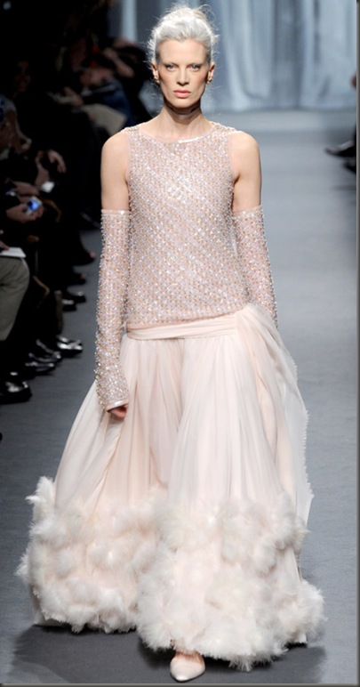 chanel-couture-spring-summer-2011-kristen-mcmenamy