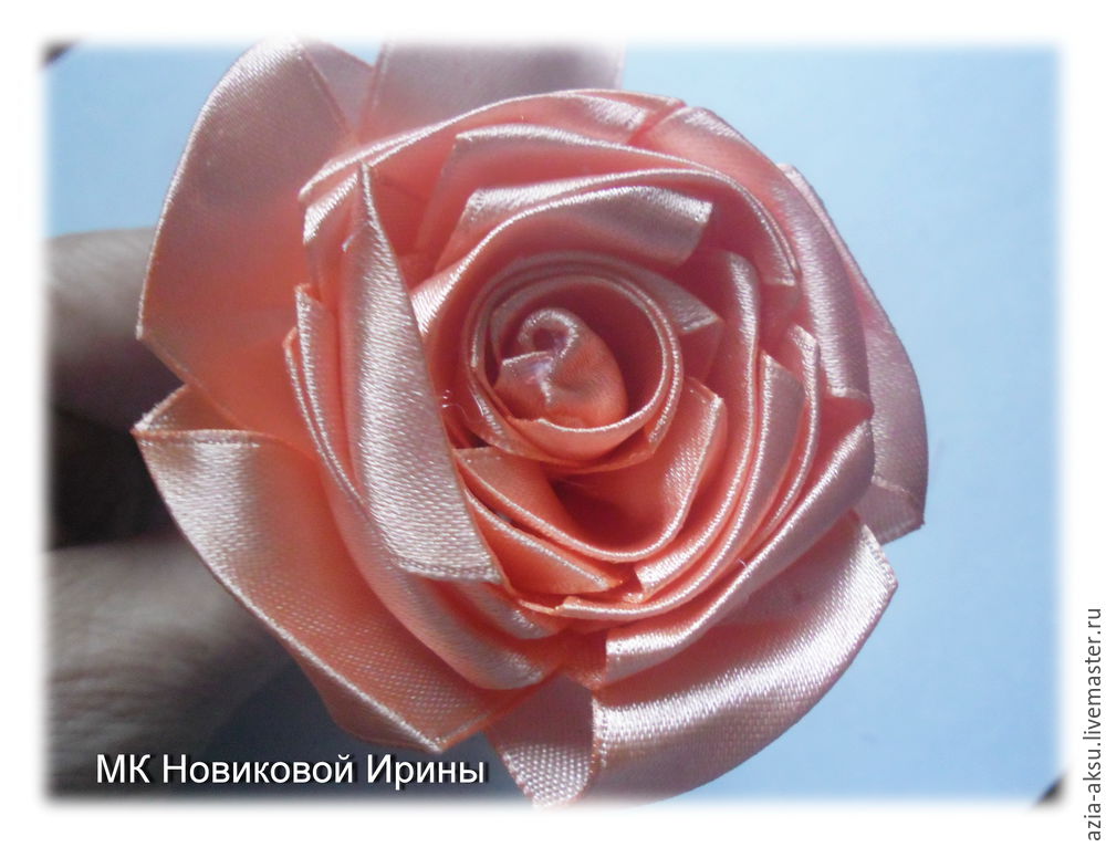 How to make simple roses of a satin ribbon. DIY Tutorial