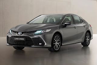 Toyota Camry Hybrid (2021 European Spec) Front Side