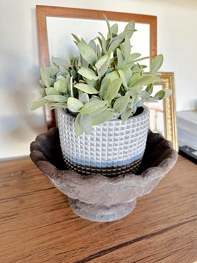 metal look pot and planter