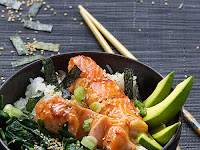 TERIYAKI SALMON RICE BOWL WITH SPINACH & AVOCADO