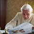 Benedicto XVI tiene una enfermedad paralizante que podría llegarle al corazón (que no es cierto, dice la Santa Sede)
