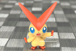 ポケプラ　ビクティニ　ミニ　サイズ　プラモデル　バンダイ　レシラム　セット　限定　Pokémon Plastic Model Pokepla Victini Reshiram