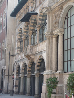 LOGGIA DEGLI OSII