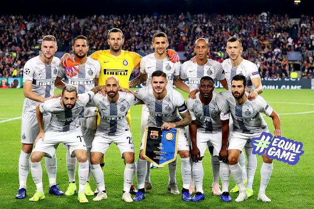 F. C. INTERNAZIONALE MILANO - Temporada 2018-2019 - Milan Škriniar, Danilo D'Ambrosio, Handanovič, Matías Vecino, João Miranda, Ivan Perišić; Brozović, Borja Valero, Mauro Icardi, Asamoah y Antonio Candreva. F. C. BARCELONA 2 (Rafinha, Jordi Alba) F. C. INTERNAZIONALE MILANO 0. 24/10/2018. Liga de Campeones de la UEFA, fase de grupos, Grupo B, 3ª jornada. Barcelona, Nou Camp.